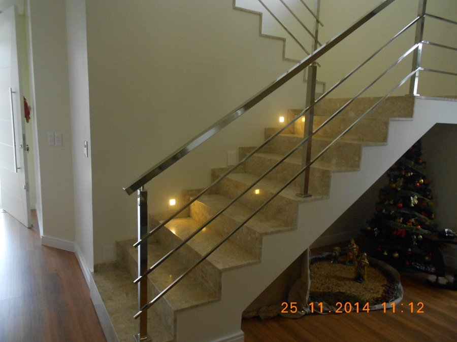 توريدات اكسسوارات التركيب للزجاج والاستانلس